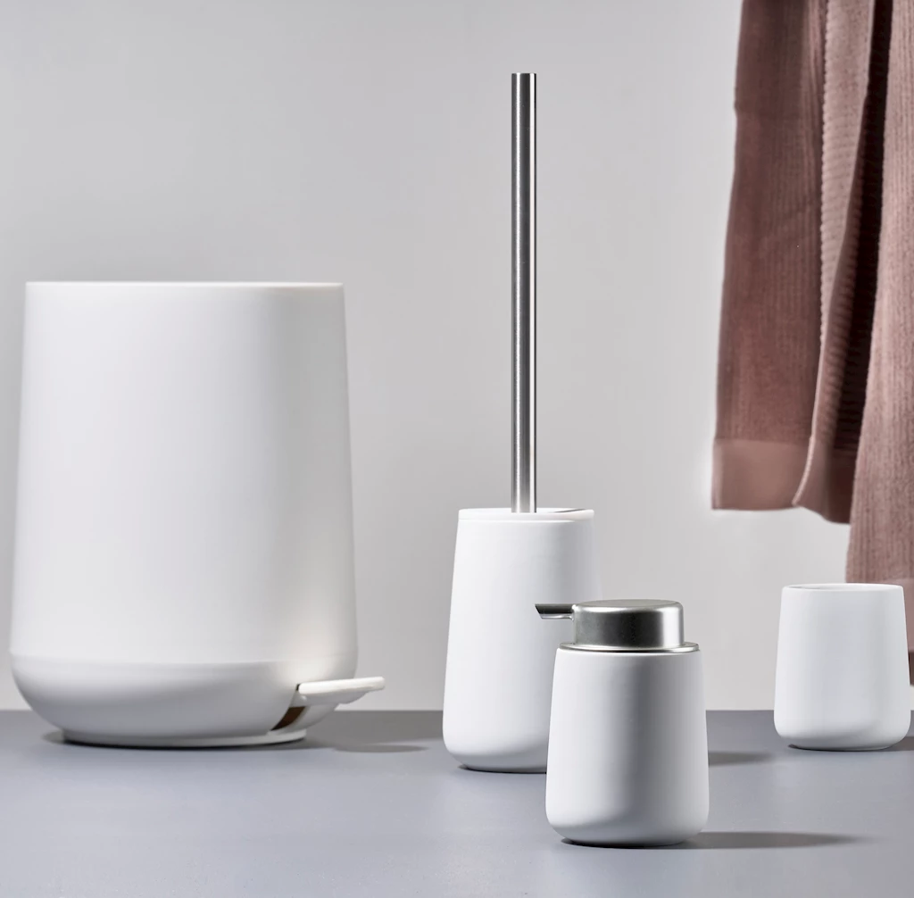 Nova toalettbørste, hvit matt Nova toalettbørste, hvit matt
